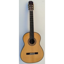 Antonio de Toledo serie Jose Rincon Modelo JR-27S Guitarra Clasica Tapa de Abeto