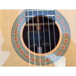 Antonio de Toledo serie Jose Rincon Modelo JR-27S Guitarra Clasica Tapa de Abeto