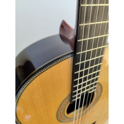 Antonio de Toledo serie Jose Rincon Modelo JR-27S Guitarra Clasica Tapa de Abeto