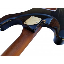 Guitarra Electrica Egmond GSW-833BB Tipo Strato Color Negro Translucido