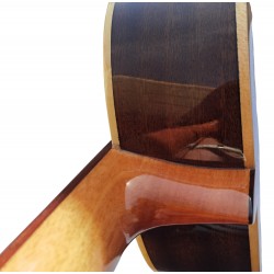 C320.A6 Guitarra Clasica Vicente Tatay Reedicion T111 por el 125 Aniversario -- Tapa Maciza de Cedro - Acabado Brillo