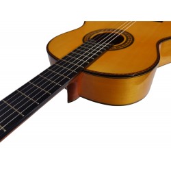 Antonio de Toledo serie Jose Rincon Modelo JRF-27B Guitarra Flamenca Blanca de Cipres