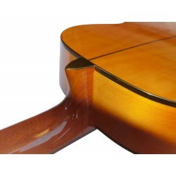 Vicente Tatay C320.301F Guitarra Flamenca - Acabado Ambar con golpeador instalado.