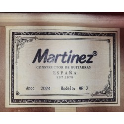 Jose Rincon MR3 Guitarra Flamenca Roja de Tapa Maciza y fondo y aros de Cipres