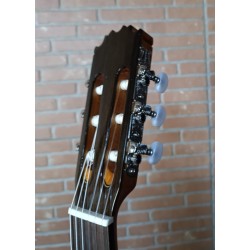 OUTLET - TAPA RAJADA REPARADA - C320.590CE ESTRECHA Guitarra Flamenca Vicente Tatay Tapa Maciza - Amplificada Fishman PSY-301