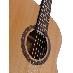 Egmond AV-19 – Guitarra Acústica Mini Jumbo