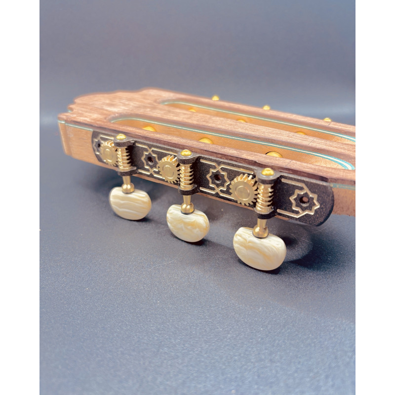 Clavijero de precision Aparicio B&C modelo Granada Oxido Palomilla Marfil Poste Dorado