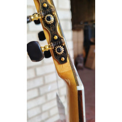 Outlet A45 - C320.590 Guitarra Flamenca Vicente Tatay con Raja en Barniz del Clavijero - Fondo Sicomoro Tapa Maciza Abeto