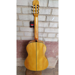 Outlet A53 - C320.580 Guitarra Flamenca Vicente Tatay con Golpe en la Tapa  Con - Fondo de Sicomoro con Tapa de Abeto - Acabado 