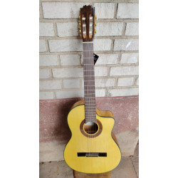 Outlet A52 - C320.580CE V Guitarra Flamenca Jose Rincon con Defecto en la Tapa y Trastes Planos - Fondo de Sicomoro con Tapa de