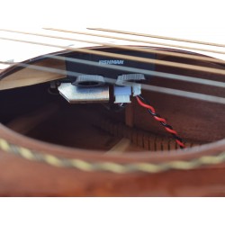 Outlet A63 - Egmond Guitarra Acustica EG-105EQ Toda Maciza con Marcas Superficiales en Tapa y Fondo - A24