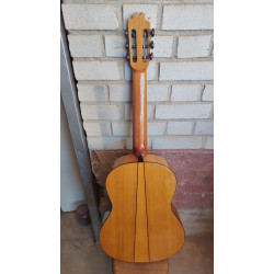 Outlet A72 - Antonio De Toledo Mod. Y-7 de Cipres Guitarra Flamenca Toda Maciza con Golpe Arriba en el Binging De la Parte De At