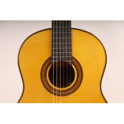Outlet A72 - Antonio De Toledo Mod. Y-7 de Cipres Guitarra Flamenca Toda Maciza con Golpe Arriba en el Binging De la Parte De At