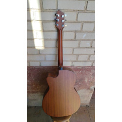 Outlet A74 - Egmond AV-53CE – Guitarra Electroacústica Mini Jumbo con Cutaway, Tapa Maciza de Abeto y Previo Fishman Presys II c