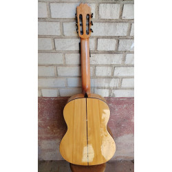 Outlet A84 - C320.590 Guitarra Flamenca Vicente Tatay con Defecto PequeñO en la Boca De la Guitarra - Fondo de Sicomoro con Tapa