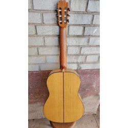 Outlet A85 - Antonio De Toledo Mod. Y-7 de Cipres Guitarra Flamenca Toda Maciza con Raja Reparada en la Parte De Atras