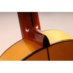 Outlet A85 - Antonio De Toledo Mod. Y-7 de Cipres Guitarra Flamenca Toda Maciza con Raja Reparada en la Parte De Atras