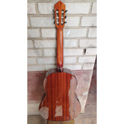Outlet A88 - C320.202 Guitarra Clasica Vicente Tatay con Defectos en el Lateral Del DiapasóN y AlgúN PequeñO Defecto Mas - Fondo