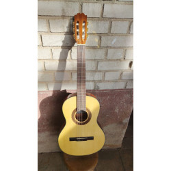 Outlet A94 - C320.203-3/4 Guitarra Clasica Vicente Tatay con Reparada la Pala - Fondo de Sapeli con Tapa de Abeto - Acabado Bril