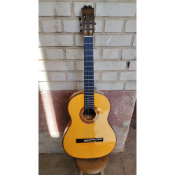 Outlet A99 - Antonio de Toledo ATF-17B – Guitarra Flamenca Blanca de Cipres en Brillo y Color Natural con Tapa Amarilla Con Manc