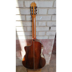 Outlet B03 - Antonio De Toledo Modelo E15 Cedro CEQ Fishman Con Cutaway AT-15CE Cut con Puente Reparado y Alguna Marca De Uso
